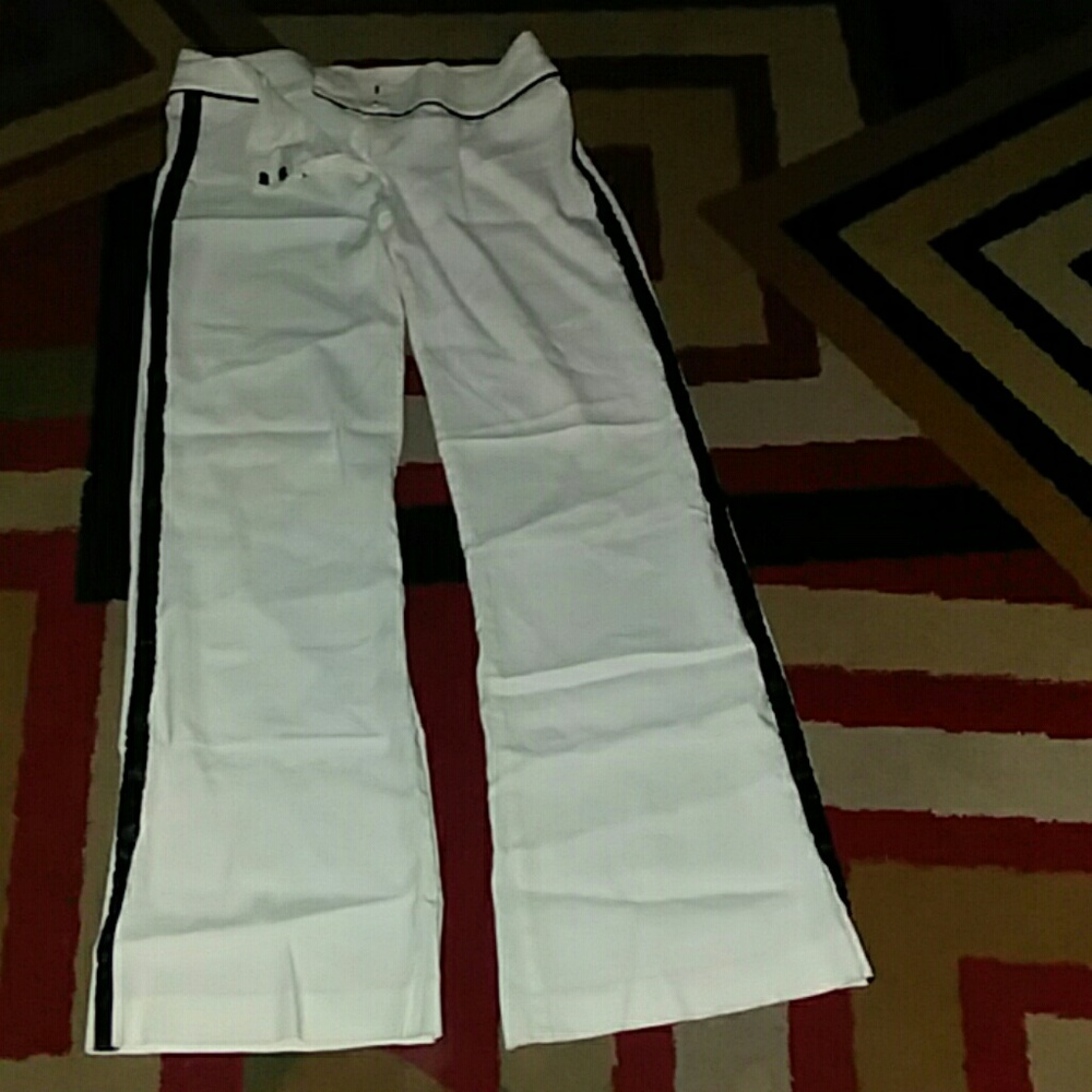White&Black accented linen pants